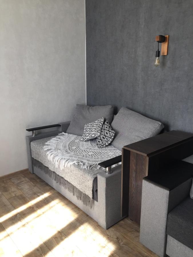 однокімнатна квартира-студія біля парку шевченка Apartment